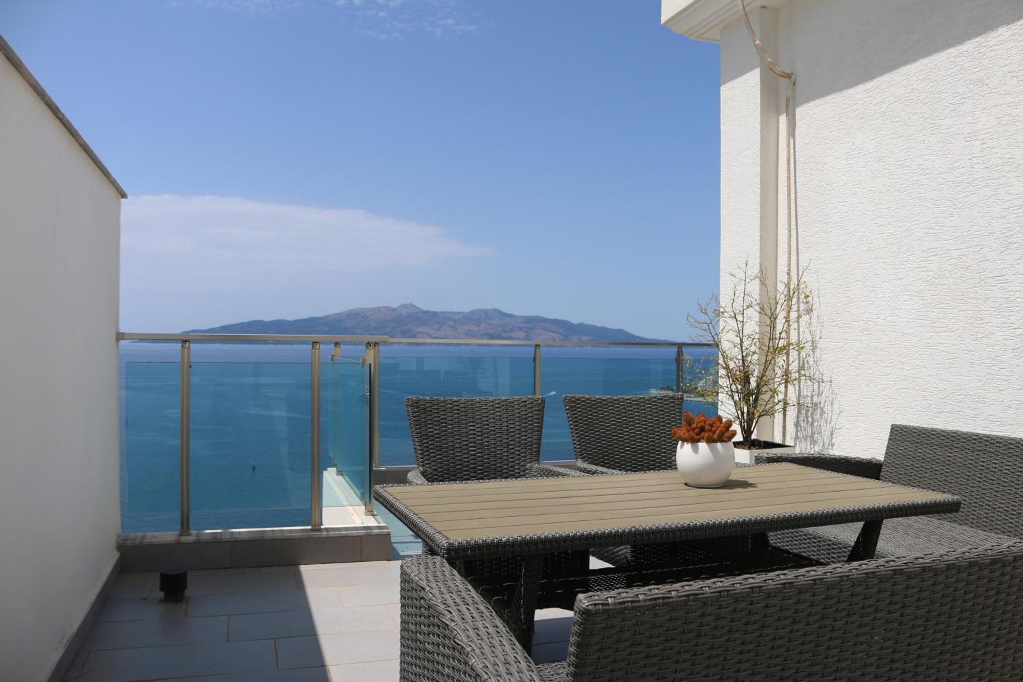 Apartamento Rocknest Sea View Penthouse Sarandë Exterior foto
