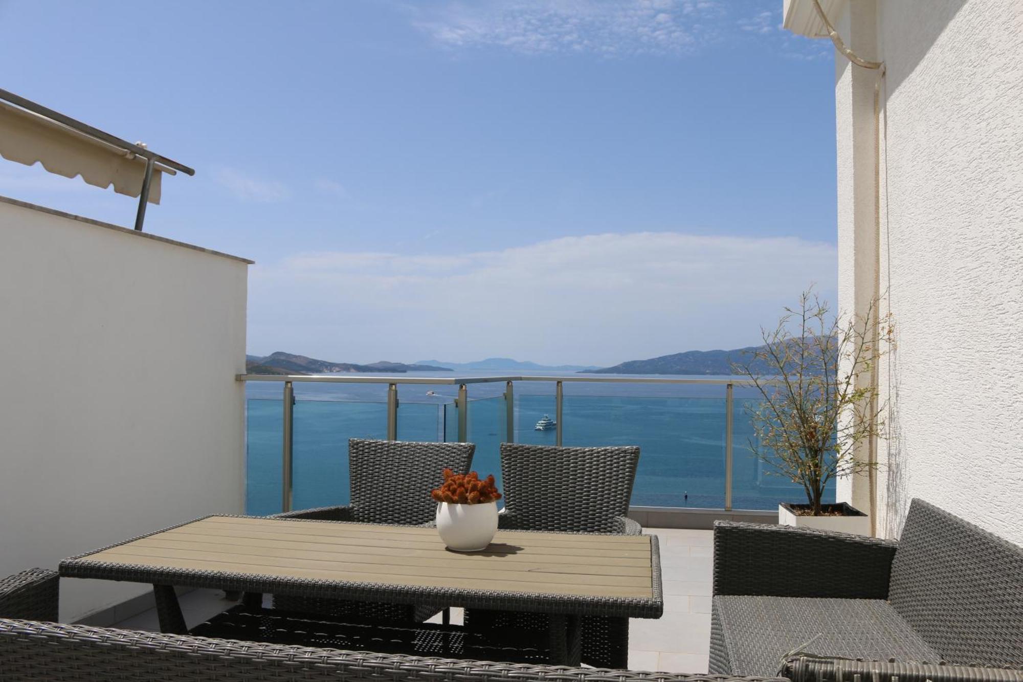 Apartamento Rocknest Sea View Penthouse Sarandë Exterior foto